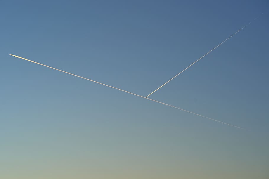 clear blue sky, vapor trail, cloud - sky, flying, no people, nature HD wallpaper