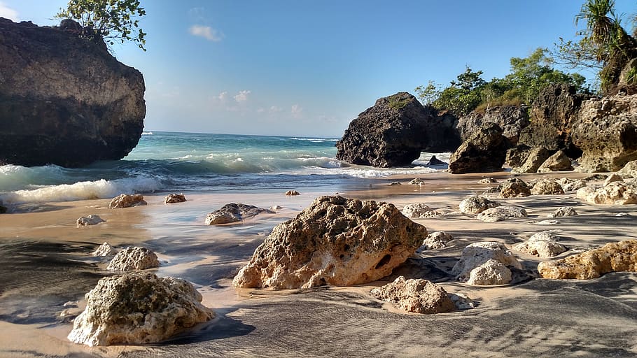 sea, water, rock, rock - object, solid, beauty in nature, beach HD wallpaper