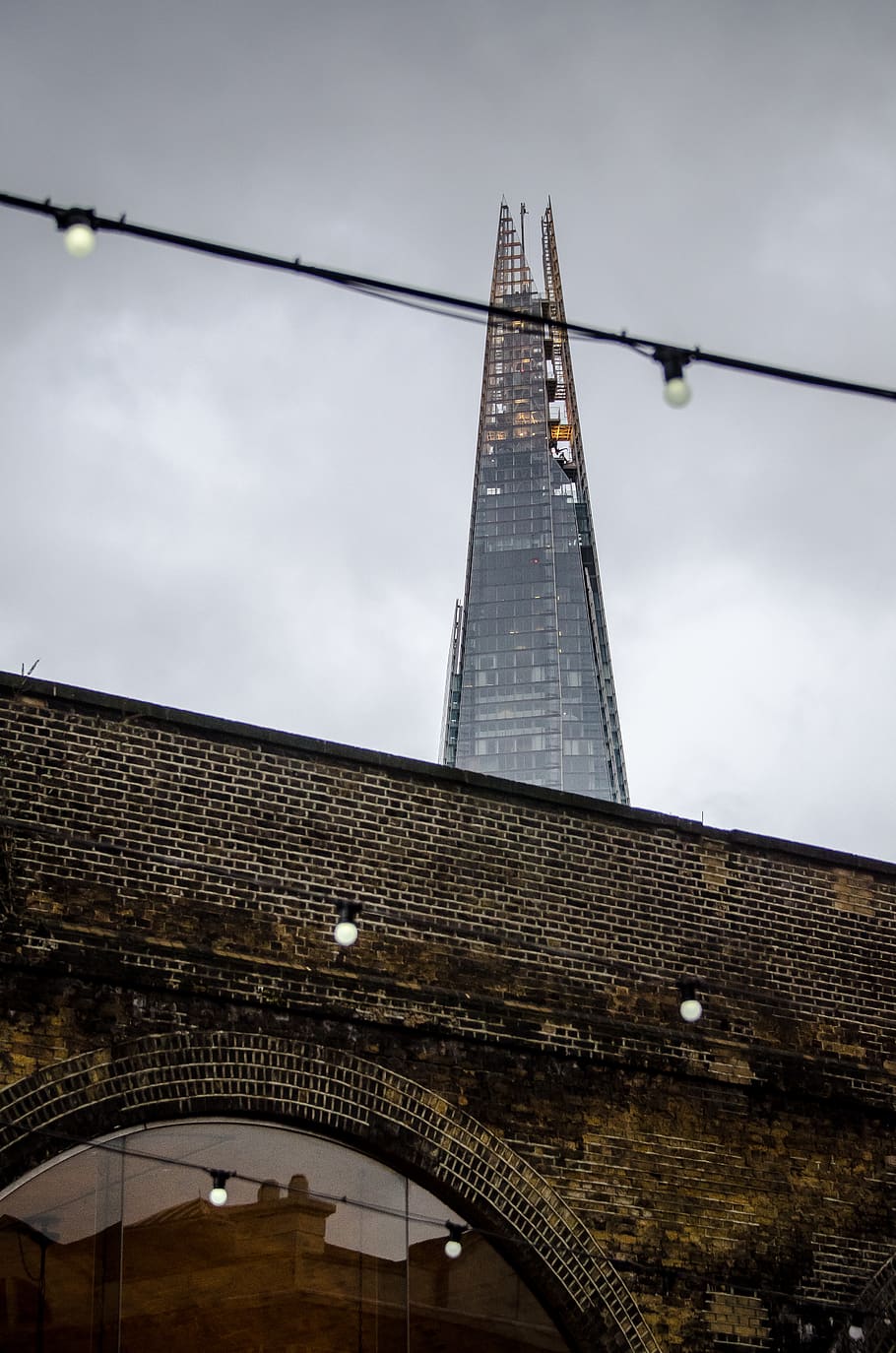 highrise building under nembus clouds, london, the shard, landmark HD wallpaper