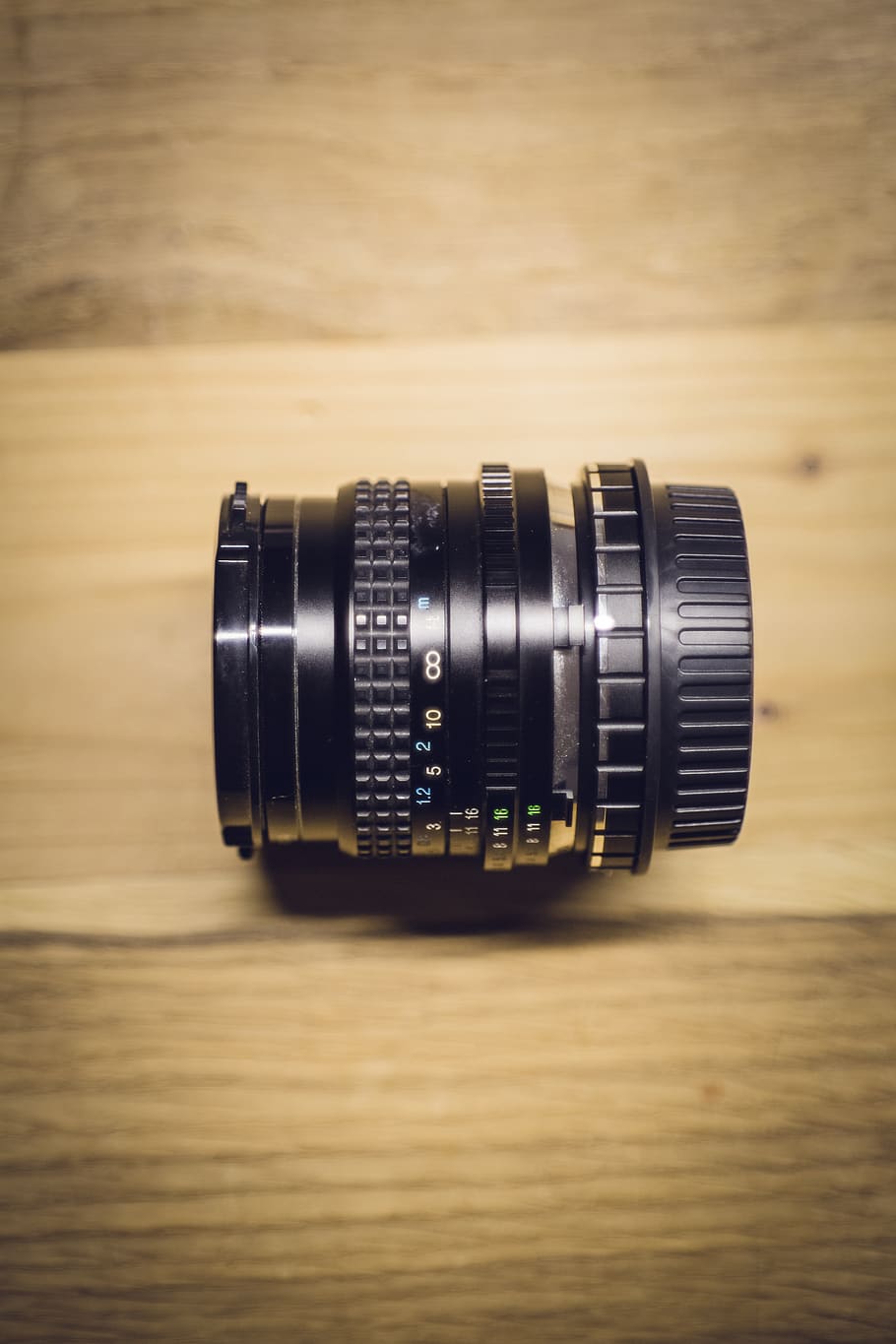 camera, lens, black, photography, blur, table, technology, close-up HD wallpaper