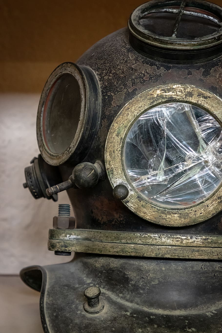 wheel, machine, window, headlight, sphere, projector, architecture, HD wallpaper