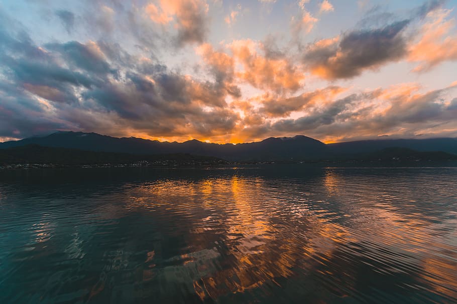 Reflect Photography of Body of Water Near Island, dawn, evening HD wallpaper