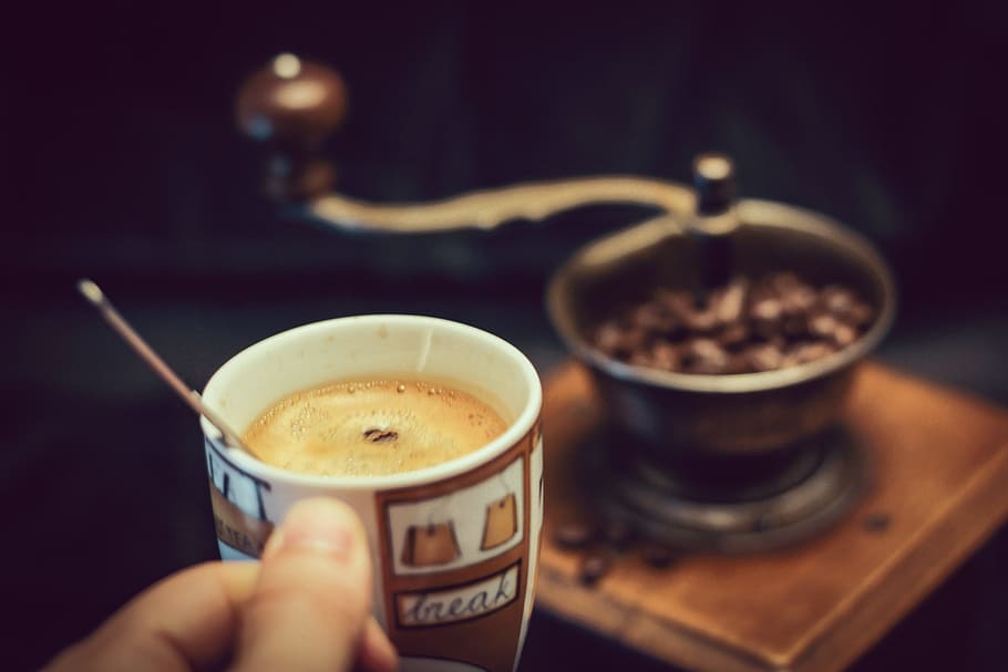 fresh, espresso, coffee, grinder, beans, wood, antique, vintage HD wallpaper