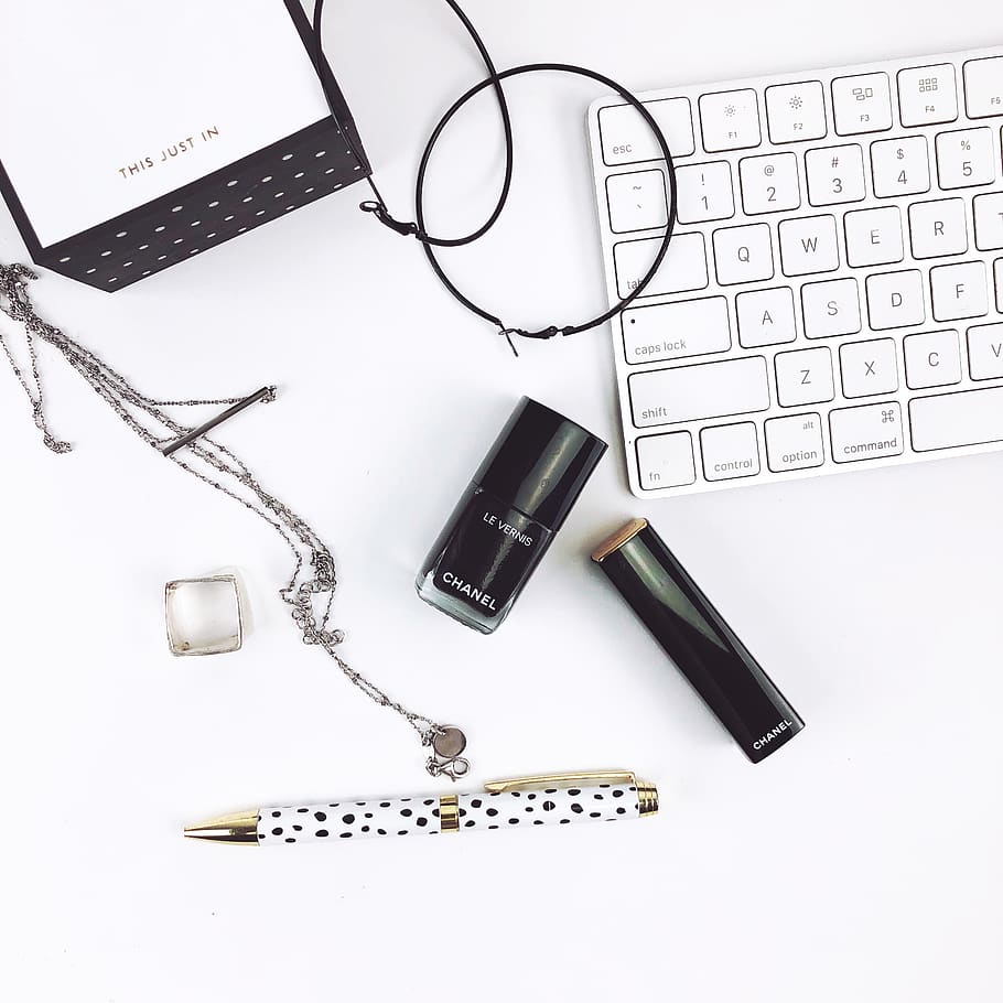 white and black click pen, technology, connection, still life HD wallpaper