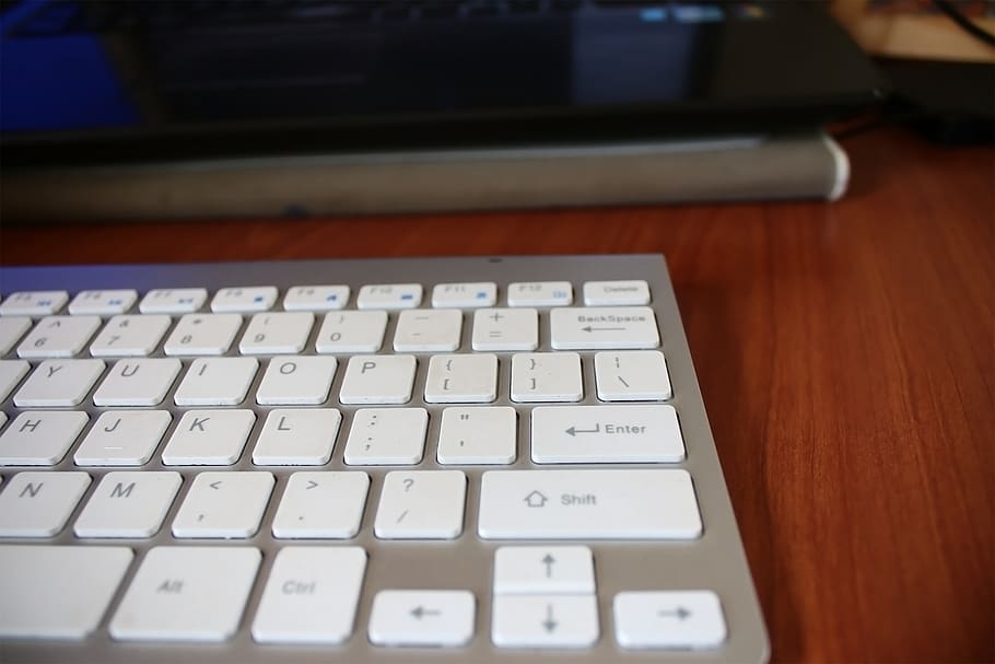 keyboard, computer, keys, white, wood, desk, typing, type, fonts HD wallpaper