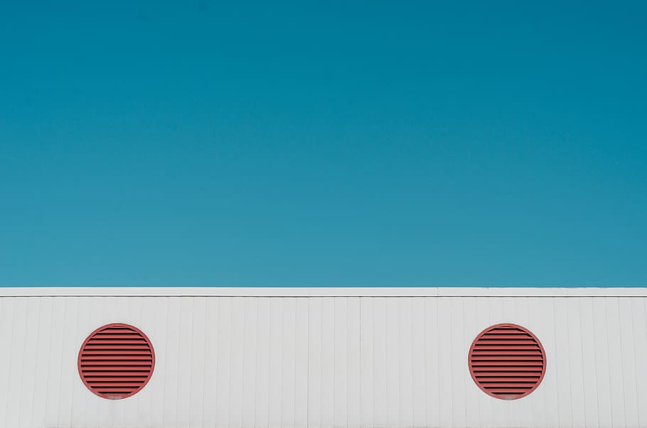 white building under blue sky, art, architecture, text, electronics HD wallpaper