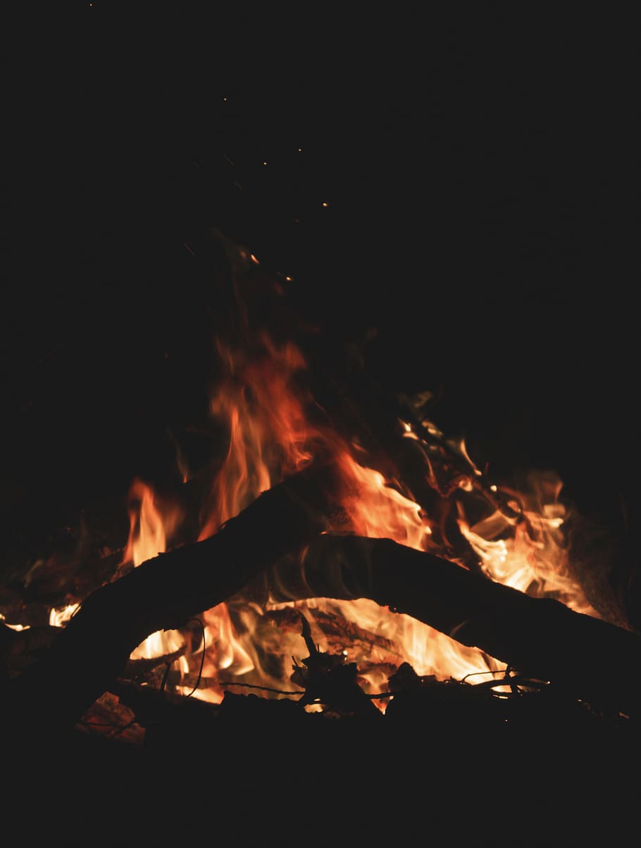 fire, flame, bonfire, night, dark, camp, human, person, silhouette, HD wallpaper