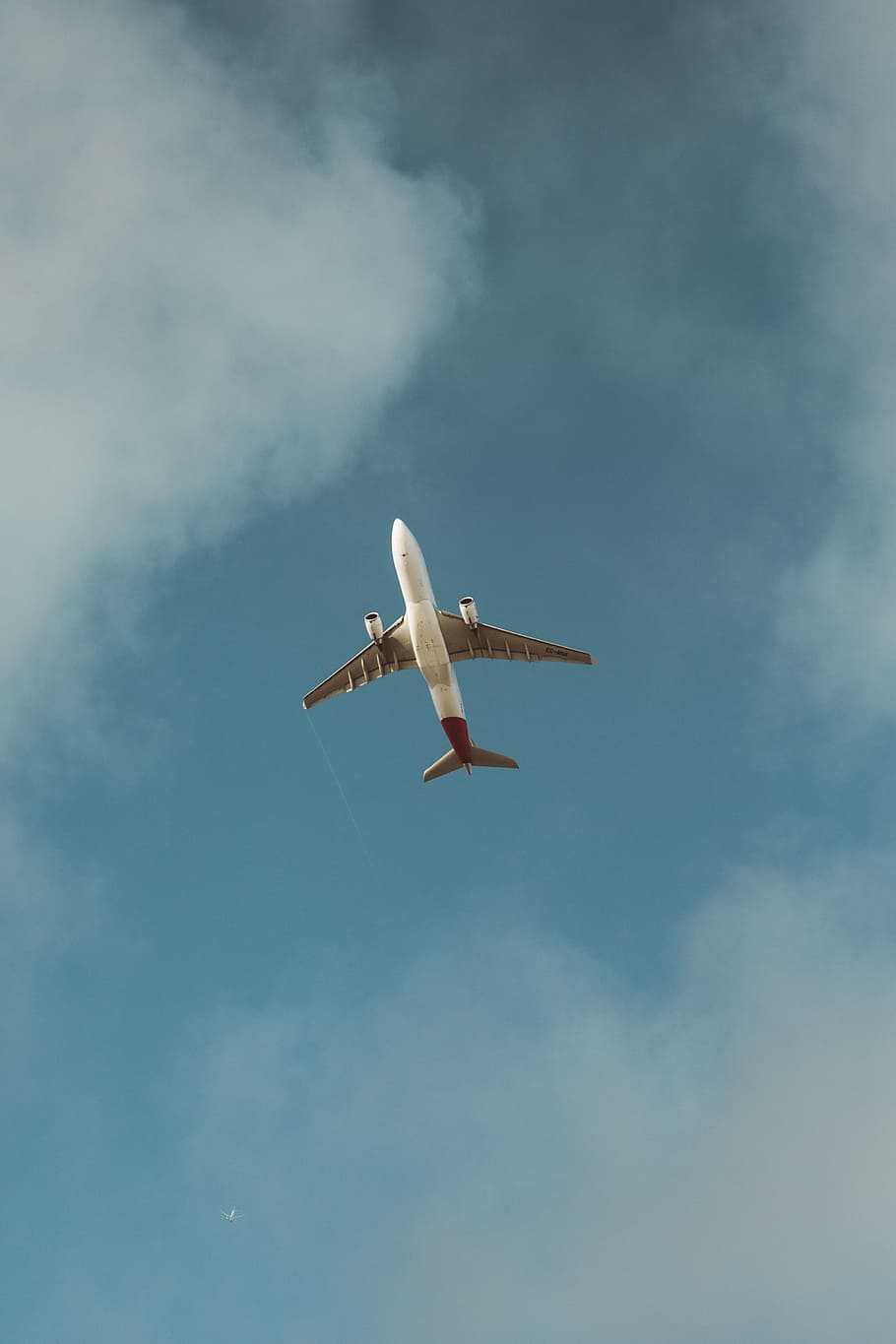 white airliner in sky, airplane, cloud, clear sky, blue sky, transit HD wallpaper