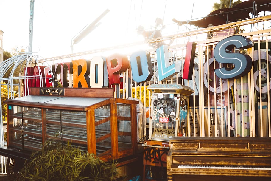 Metropolis sign, bench, la brea, united states, los angeles, playground HD wallpaper