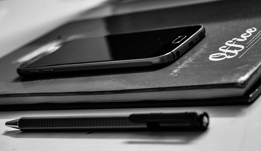 Black Samsung Android Smartphone, black-and-white, data, electronics HD wallpaper