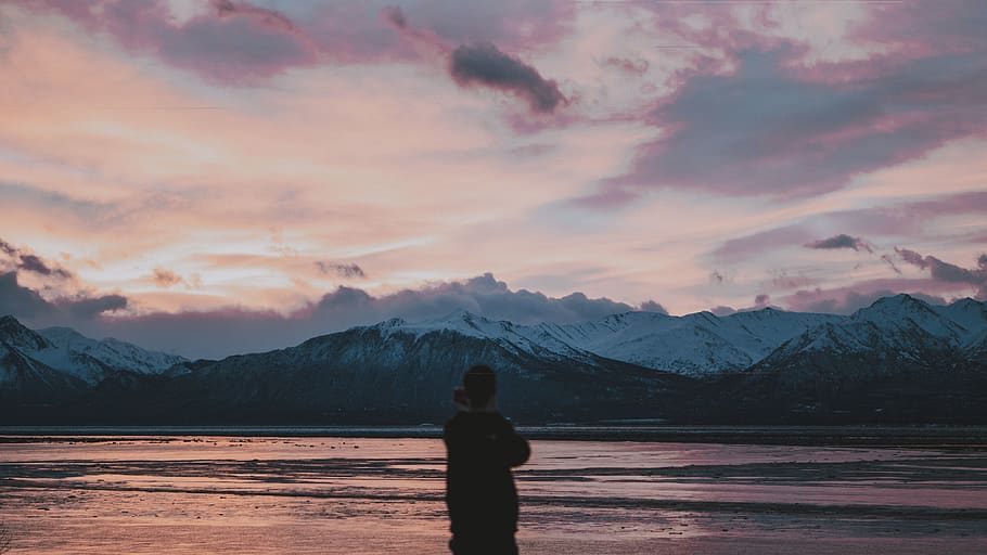 person fronting mountain, outdoors, mountain range, nature, human HD wallpaper