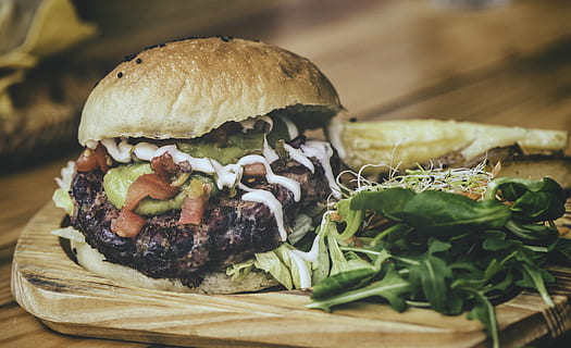 Hamburger on Brown Wooden Chopping Board, beef, bread, bun, cheese HD wallpaper