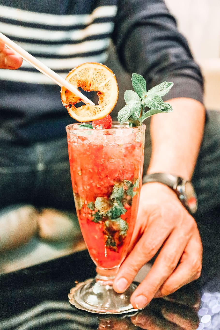 Person Holding Dessert, berry, beverage, cocktail, cold, delicious HD wallpaper
