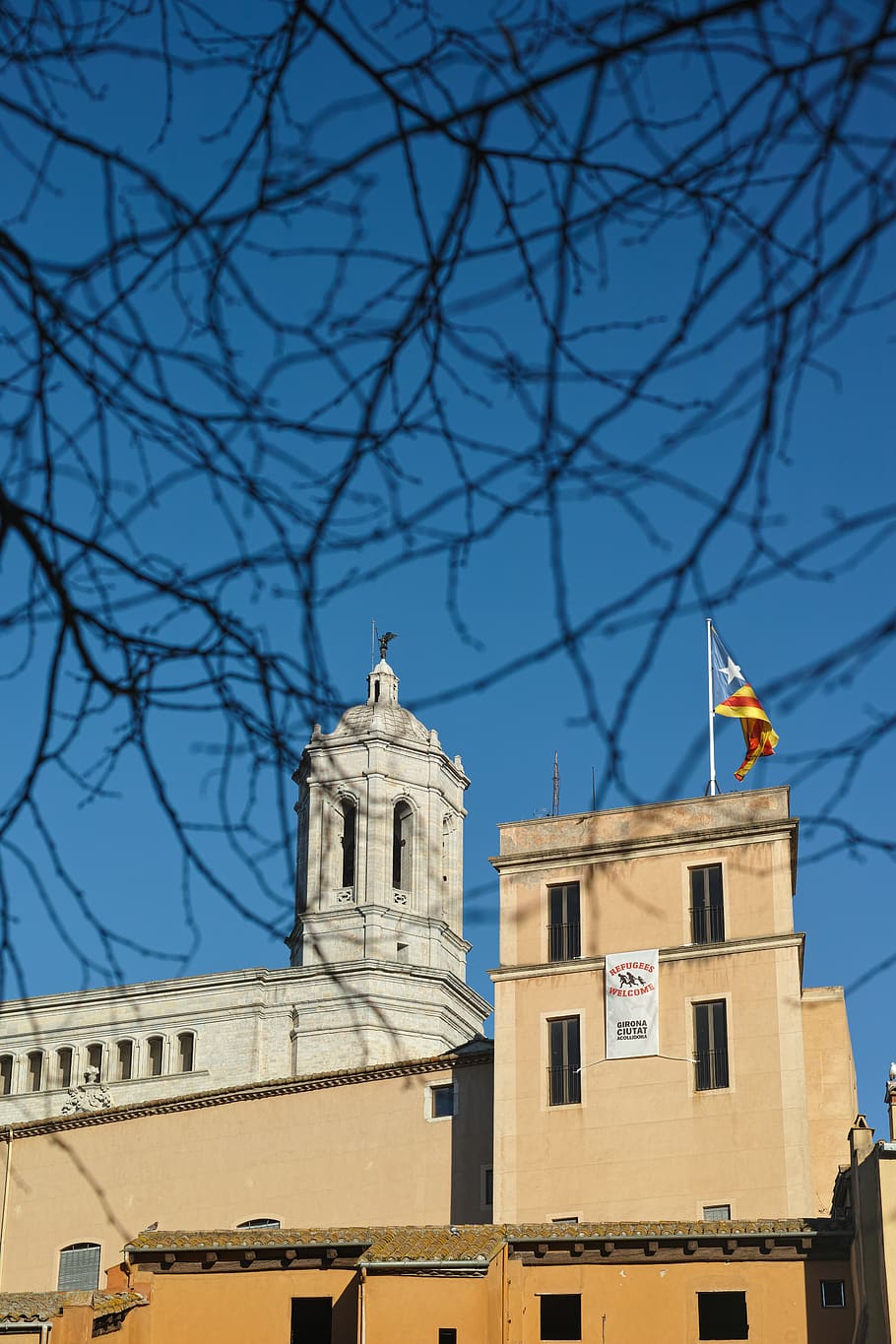 tower, building, architecture, flag, city, girona, symbol, dome HD wallpaper