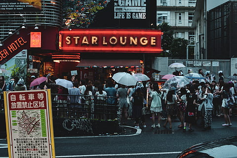 Star Lounge signage, people, person, human, umbrella, shibuya HD wallpaper