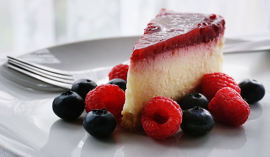 cheesecake, desserts, raspberry, fruit, blueberry, blueberries HD wallpaper