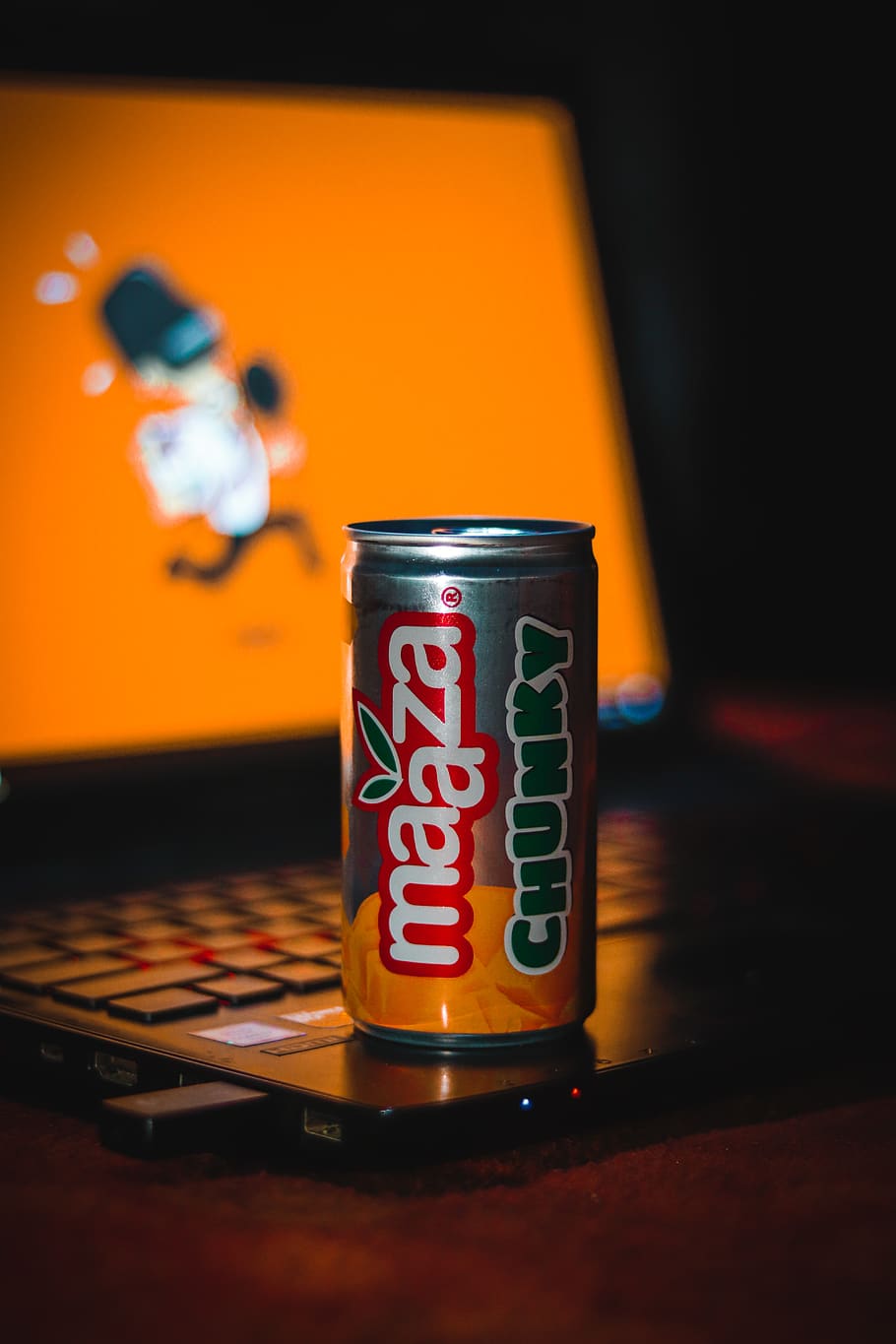 maaza, beverages, laptop, dark, night, room, product, photography