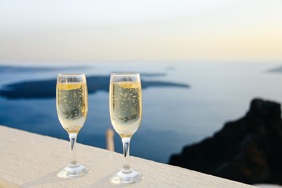 sparkling wine, bubbles, glasses, two, view, panorama, sea HD wallpaper