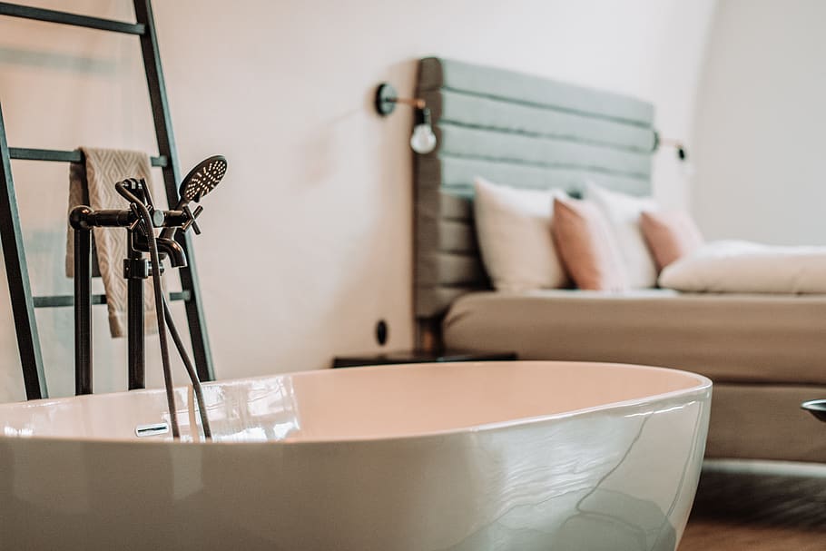 room, bath, bed, double bed, hotel room, bedroom, indoors, domestic room HD wallpaper