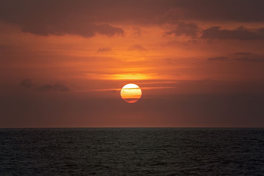 Body of Water during Sunset, afterglow, beach, clouds, dark, dawn HD wallpaper