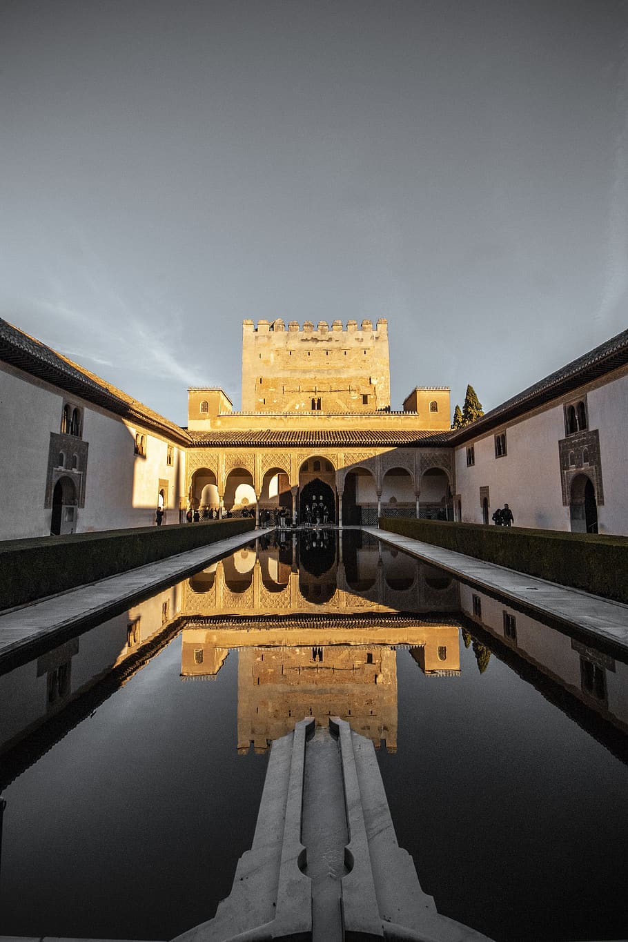 brown structure reflecting on water, architecture, sky, built structure HD wallpaper