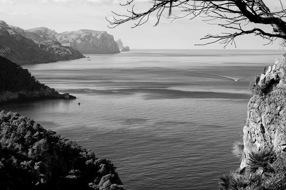 Grayscale Photography of Body of Water, black and white, clouds HD wallpaper