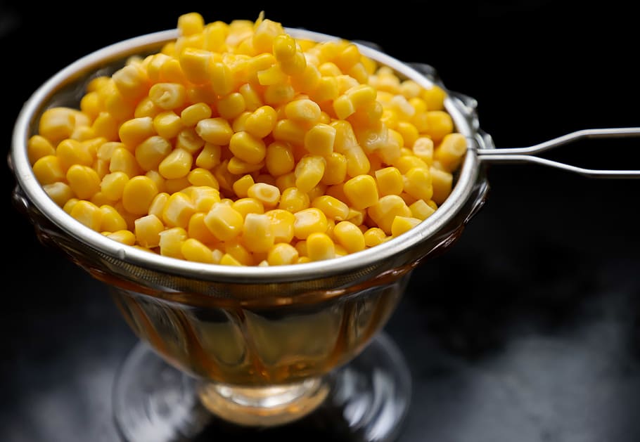 Corn Kernels On Strainer, bowl, delicious, food, food and drink HD wallpaper