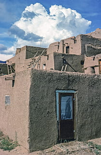 View of Adobe house door in Taos Pueblo, New Mexico USA, architecture HD wallpaper