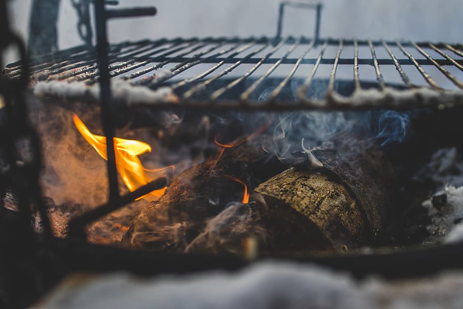 Firewood Below Grill, ash, burn, burning, burnt, charcoal, close-up HD wallpaper