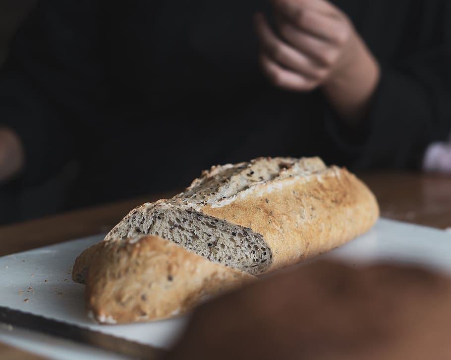 baked bread, person, human, people, food, bagel, bun, hand, finger HD wallpaper