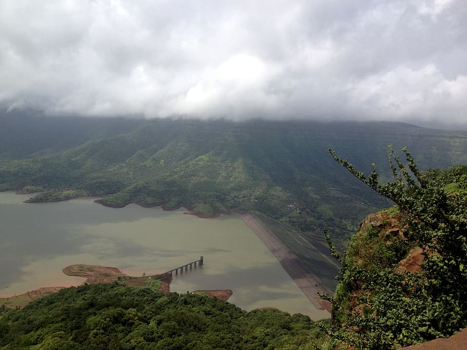 body of water surrounded by trees under cloudy skies, hill, ledge HD wallpaper