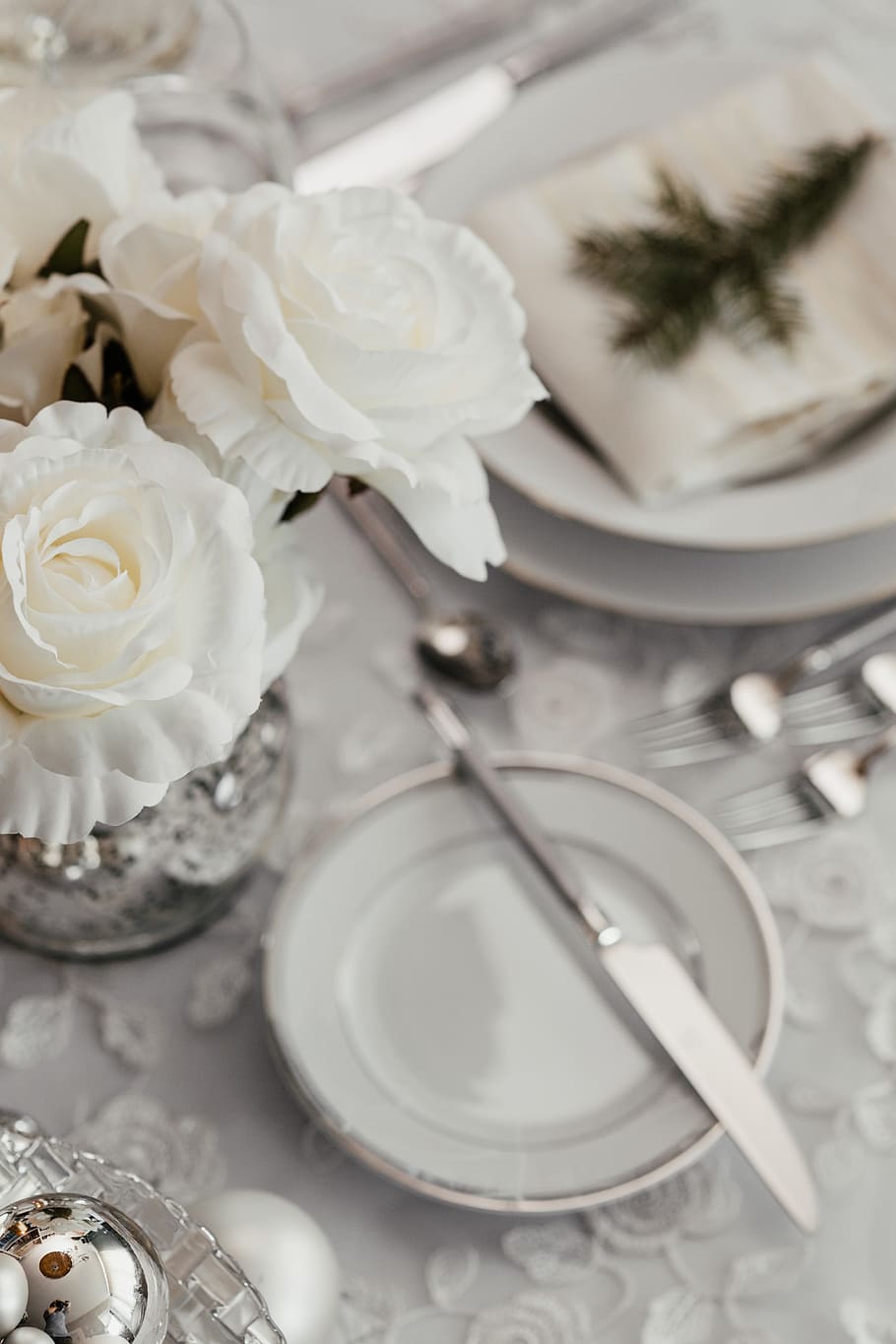 Silver Christmas decorations, xmas, christmas eve, dining, dining room HD wallpaper