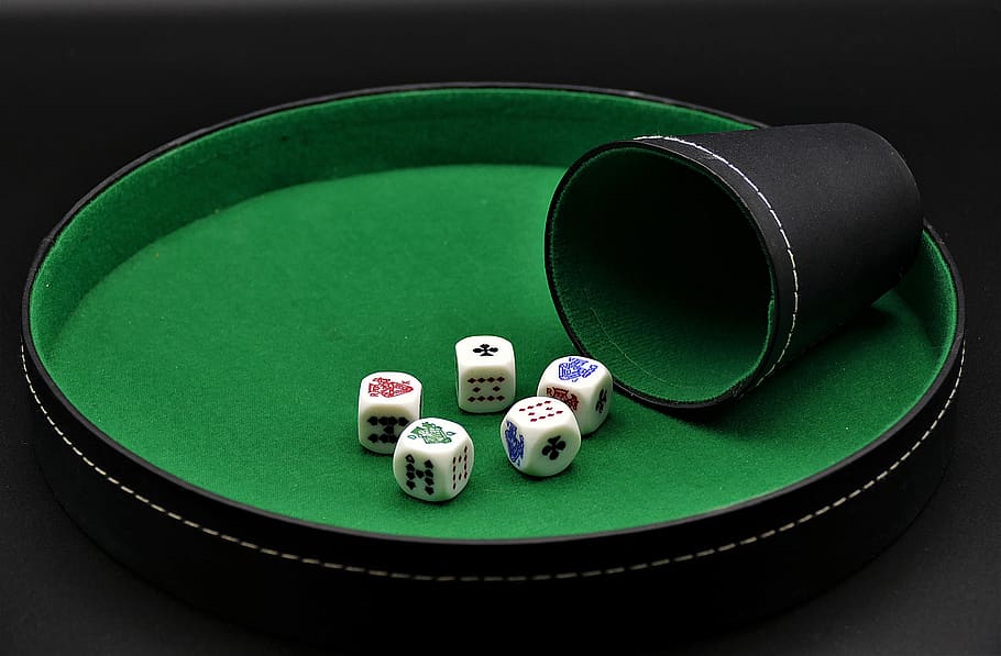 poker-dice-poker-gambling-entertainment.