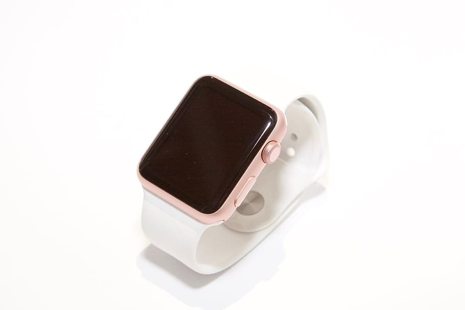 Rose Gold Aluminum Case Apple Watch With White Sports Band, connection