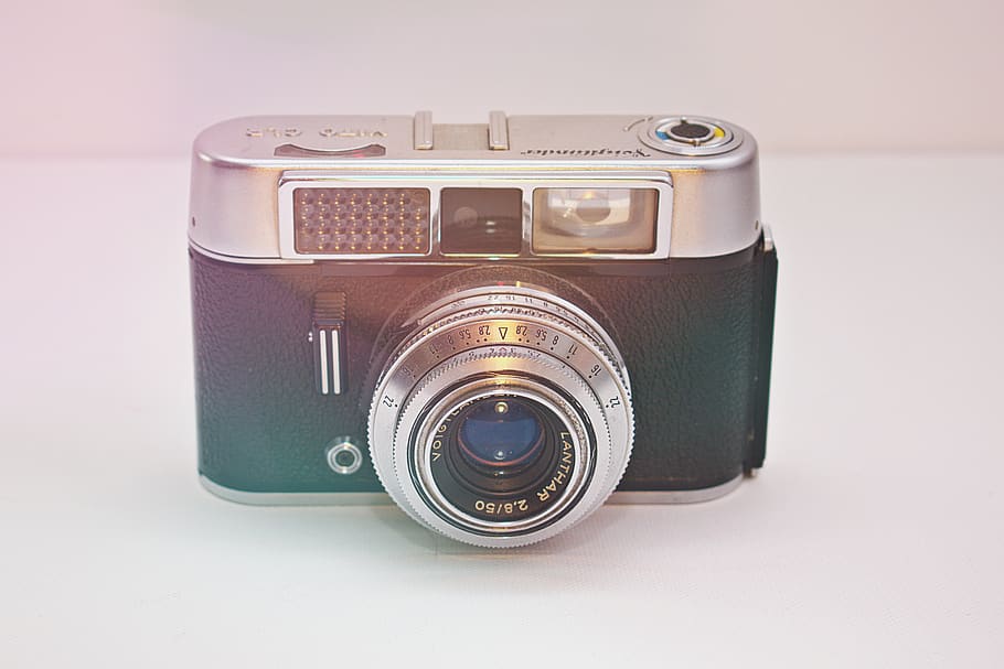 Classic Silver And Black Camera, Analogue, retro, vintage, photography themes HD wallpaper