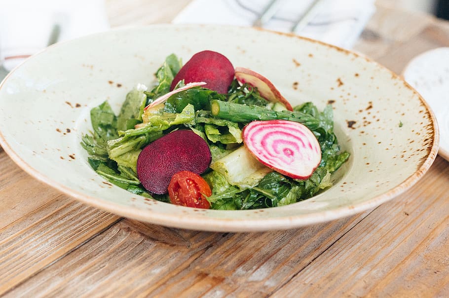 vegetable salad in plate, food and drink, healthy eating, freshness HD wallpaper
