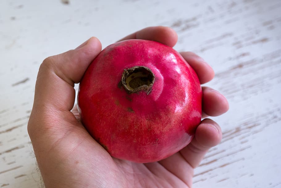 pomegranate, table, red, fruit, fresh, food, vitamins, sweet HD wallpaper