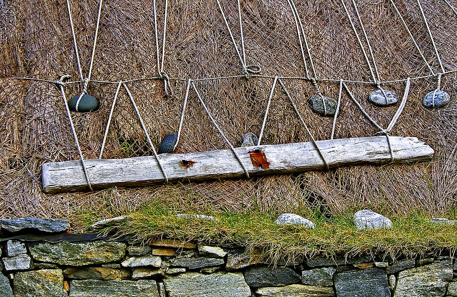brown net, banister, handrail, wall, slate, ground, rubble, bow HD wallpaper