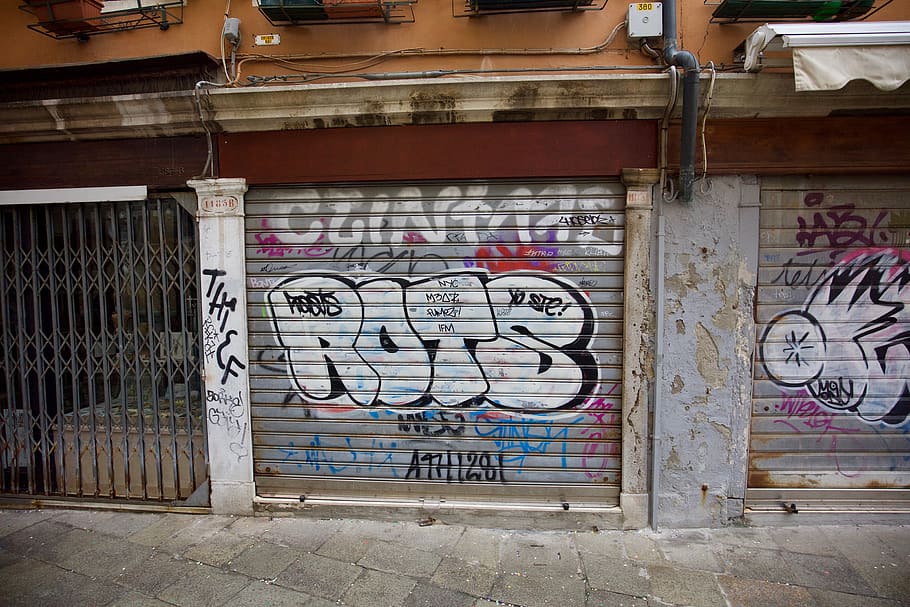 italy, venice, store, graffiti, architecture, creativity, built structure HD wallpaper