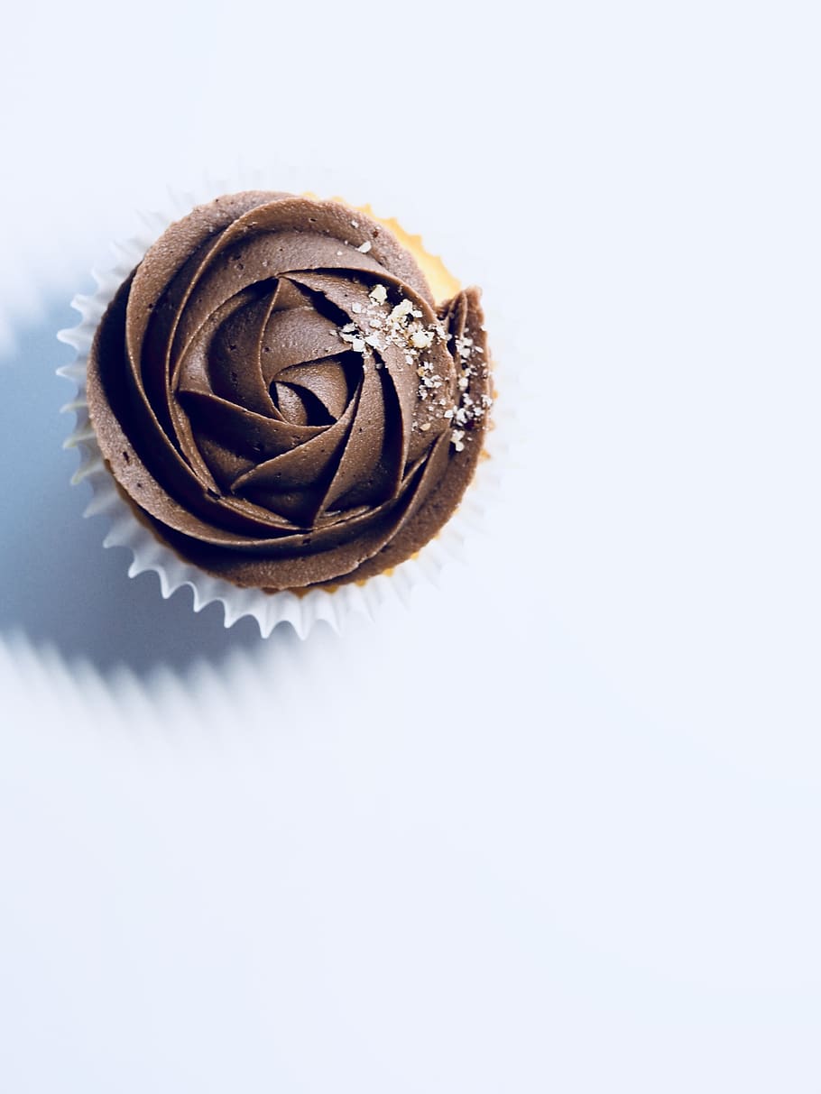 chocolate, cake, cupcake, studio shot, indoors, copy space HD wallpaper