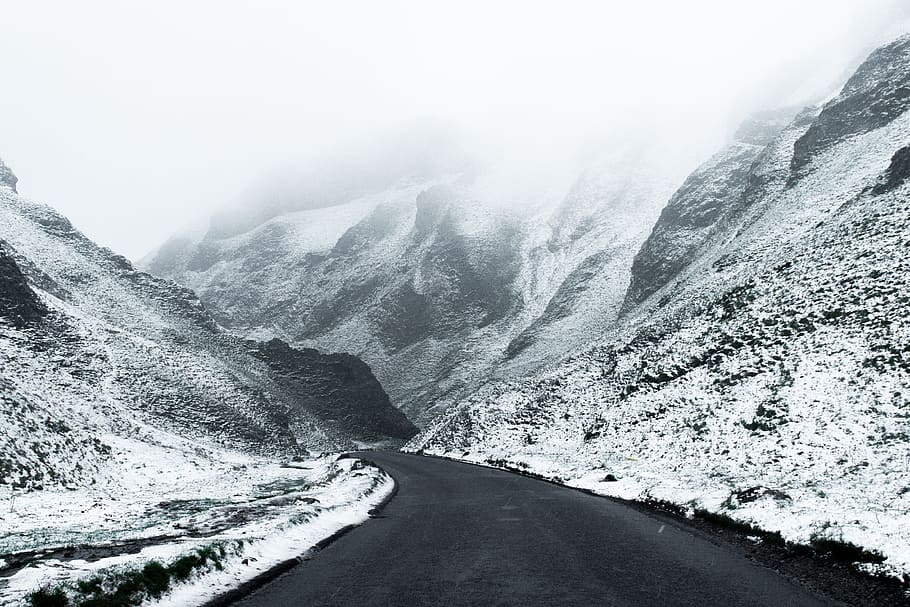 empty road, mountain, direction, transportation, beauty in nature HD wallpaper