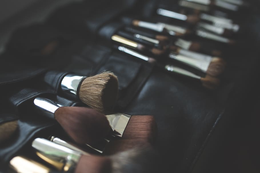 A bunch of make-up brushes, make up, makeup, indoors, high angle view HD wallpaper