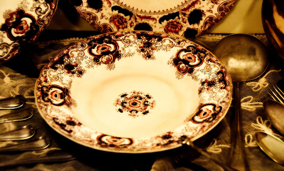 vintage, plate, design, indoors, close-up, metal, no people HD wallpaper