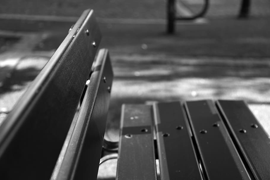 bench, black, white, relax, park, zen, pause, wood, focus on foreground HD wallpaper