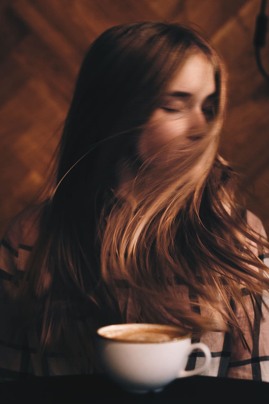 woman taking selfie indoors, hair, coffee, orange, restaurant, HD wallpaper