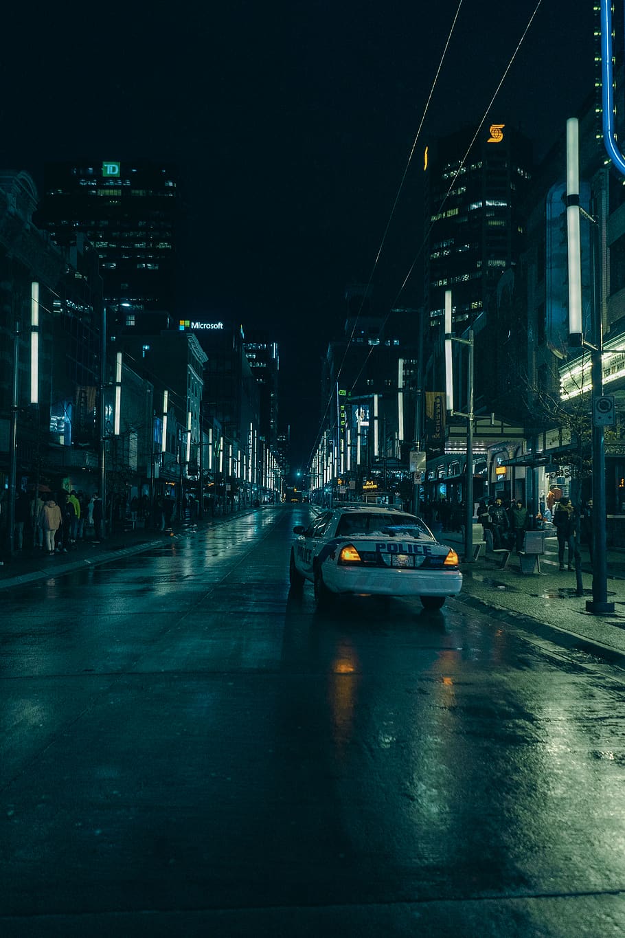 white car, road, city, metropolis, building, town, urban, asphalt HD wallpaper