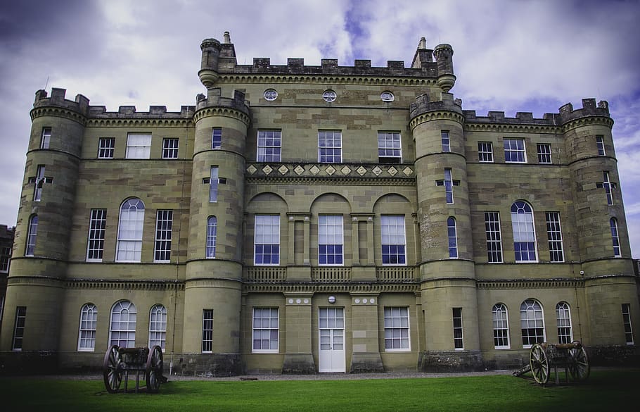 Low Angle Photo of Brown Castle Surrounded by Green Grass, architecture HD wallpaper