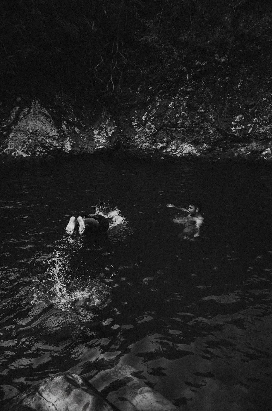 Grayscale Photo of People Swimming, action, activity, dive, enjoyment HD wallpaper