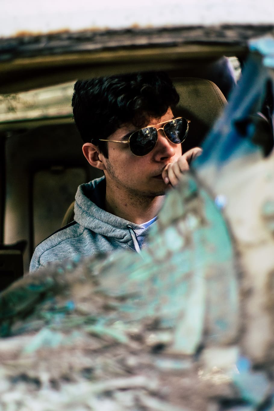 car, portrait, man, guy, city, urban, nikon, sunglasses, fashion HD wallpaper