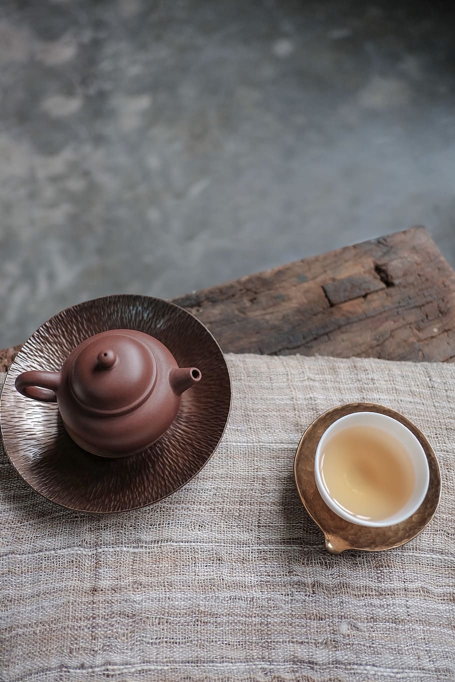 brown kettle and white cup on table, food and drink, refreshment HD wallpaper